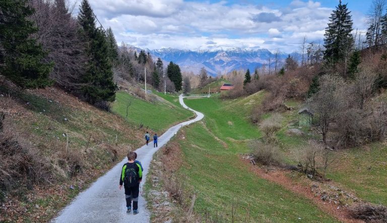 Banjška planota in tematska pot Lom je moj dom